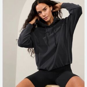 Athleta Seasoft Bubble hem Hoodie-M in Black